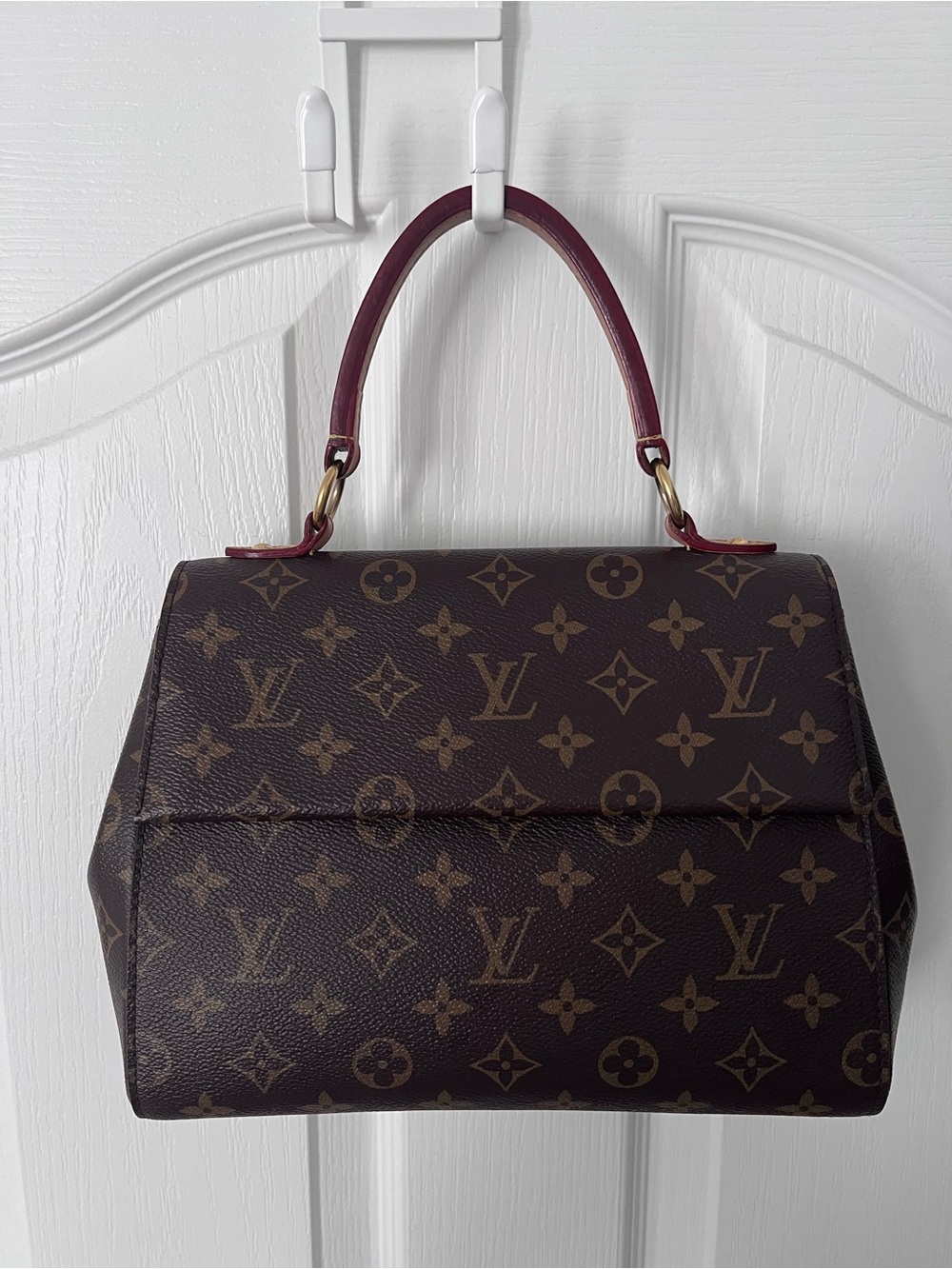 Louis Vuitton Cluny BB with Two-tone Crossbody Strap and Dust Bag, Monogram - Picture 2 of 16